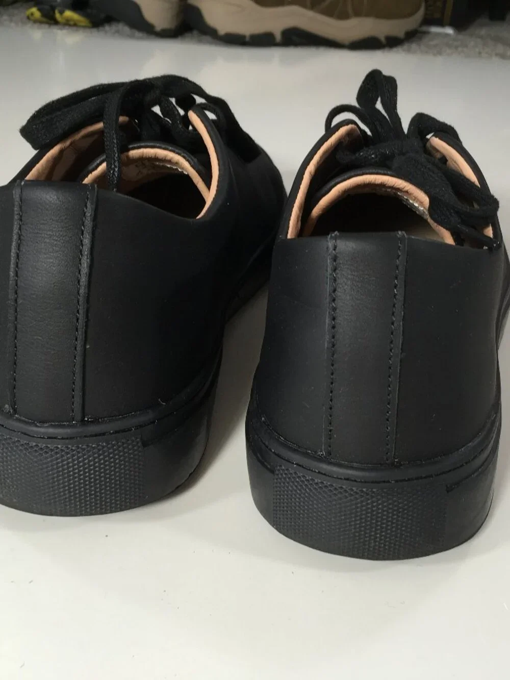 BYLT Premium Basics Lux Low Sneakers Mens Size 8.5 Black Leather
